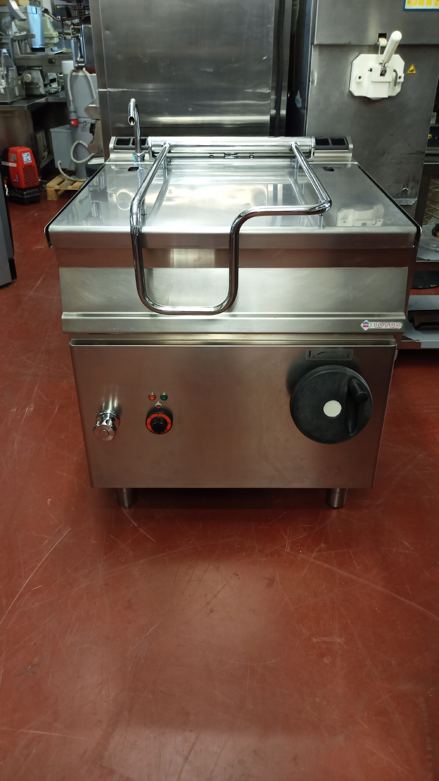 74510_sklopna-panev-lotus